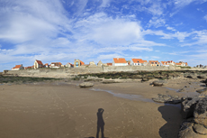 Audresselles-Frankreich<br />Panoramablick auf die schützende Uferbastion von Audresselles<br />Links der weite Blick auf Cap Gris-Nez und rechts der weite Blick auf Ambleteuse.