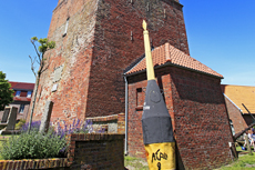 Borkum: Ansichtssache, der alte Leuchtturm - De Olde Toorn.