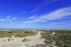 Borkum: Panoramablick auf die Weite des Nordstrands.