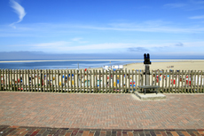 Borkum: Der Blick von der Jann-Berghaus-Straße auf den Nordstrand.