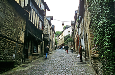 Dinan