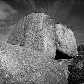 Die Bretagne: ein anderer Blick - un regard différent: Tregastel, Côte de Granit Rose - die Rosa Granit Küste. Die Côte de Granit Rose ist wegen ihrer vielfältigen Felsformationen eine der schönsten Gegenden der Bretagne.