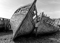 Frankreich 1982. Die Halbinsel Crozon: Camaret-sur-Mer. Der Friedhof der alten Schiffswracks.