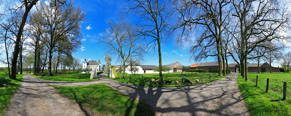 Der Niederrhein: Frühling – Panoramablick 180 Grad. Vorst - Haus Neersdonk. Panoramagröße: 128x51 cm / 300dpi