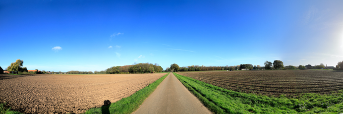 Der Niederrhein: Herbst – Panoramablick 180 Grad. Agrarlandschaft bei Wachtendonk. Panoramagröße: 168x66 cm / 300dpi