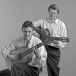 Niederrheinisches Gitarrenduo: Reinhard Kaisers und Gerd Maesmanns