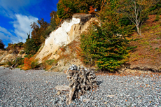 Kreidefelsen Rügen - der Hochuferweg. Die kleine Reise beginnt in Sassnitz über die Strandwegvariante bis zum letztmöglichen Strandaufstieg am Kieler Ufer.