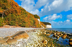 Kreidefelsen Rügen - der Hochuferweg. Die kleine Reise beginnt in Sassnitz über die Strandwegvariante bis zum letztmöglichen Strandaufstieg am Kieler Ufer.