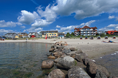 Scharbeutz - Sierksdorf. Das malerische kleine Sierksdorf liegt in der Mitte der Lübecker Bucht.