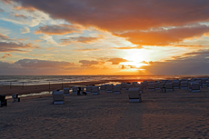 Wangerooge: Sonnenaufgang über dem Weststrand.